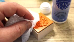 ラバースタンプの清掃方法と長持ちさせるコツとは