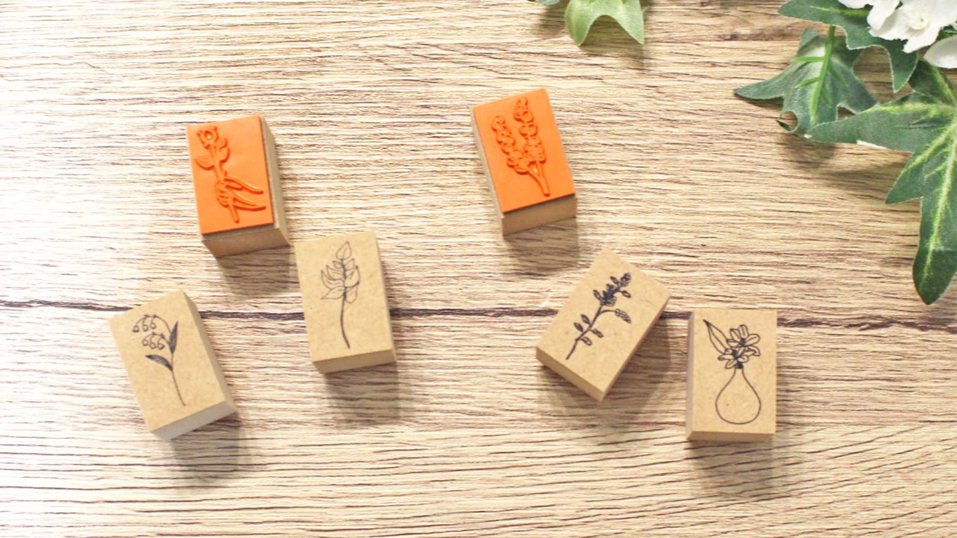 かわいいスタンプを並べている様子