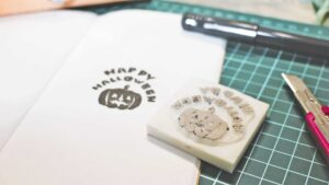 バレットジャーナルにイラストスタンプが押されたページの様子